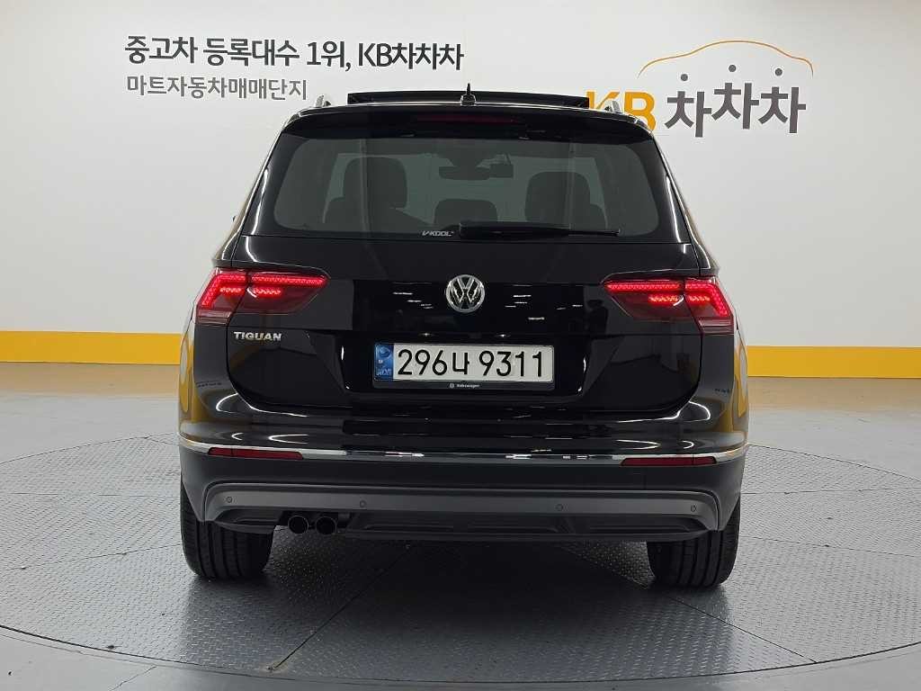 폭스바겐 티구안 티구안(2세대) 2.0 TDI 이미지 3