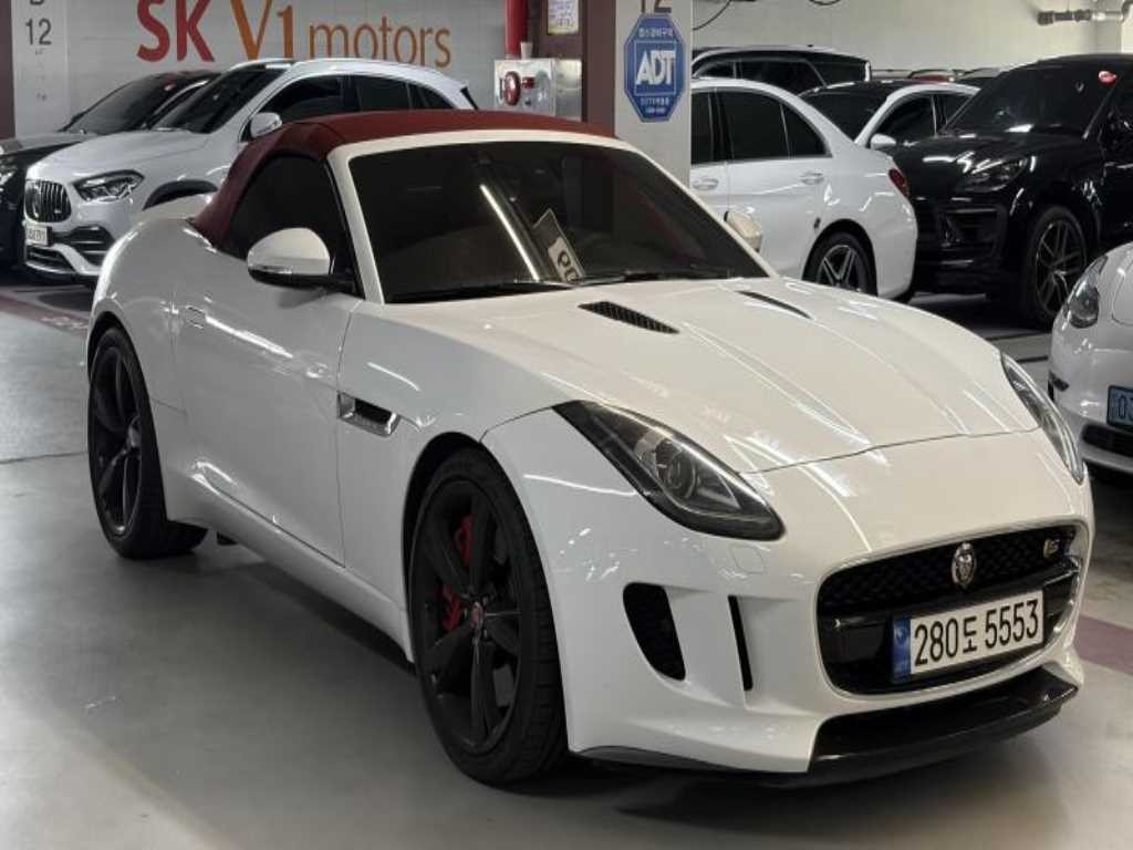 재규어 F-TYPE 3.0 S 컨버터블 이미지 1