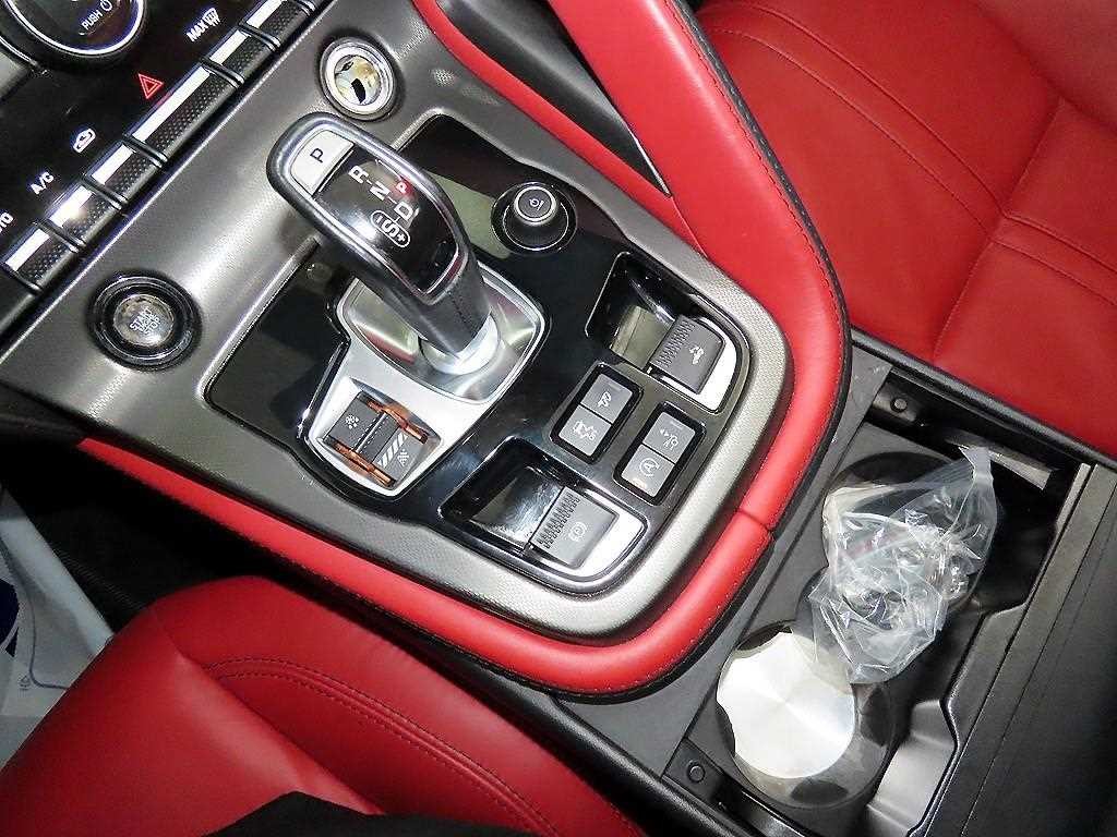 재규어 F-TYPE 3.0 S 컨버터블 이미지 14
