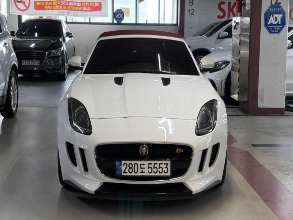 재규어 F-TYPE 3.0 S 컨버터블 이미지 2