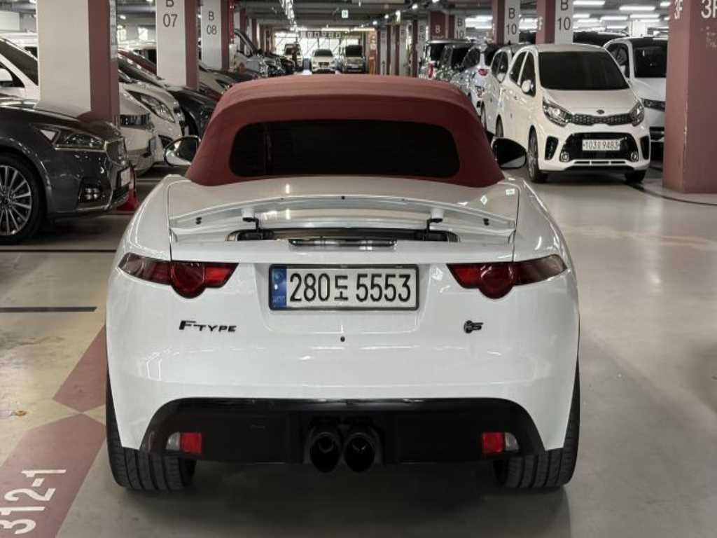 재규어 F-TYPE 3.0 S 컨버터블 이미지 4