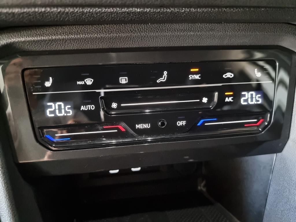 폭스바겐 티구안 티구안(2세대) 2.0 TDI 프리미엄 4모션 이미지 13