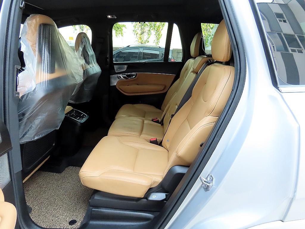 볼보 XC90 XC90 2세대 2.0 B6 AWD 인스크립션 이미지 6