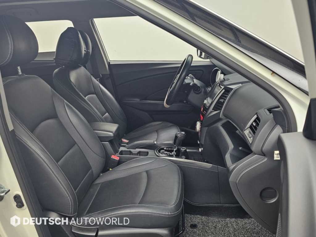 KG모빌리티(쌍용) 티볼리 디젤 2WD 1.6 LX 이미지 10