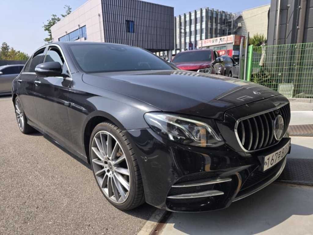 벤츠 E 클래스 E-클래스 W213 E350 4MATIC AMG LINE 이미지 2
