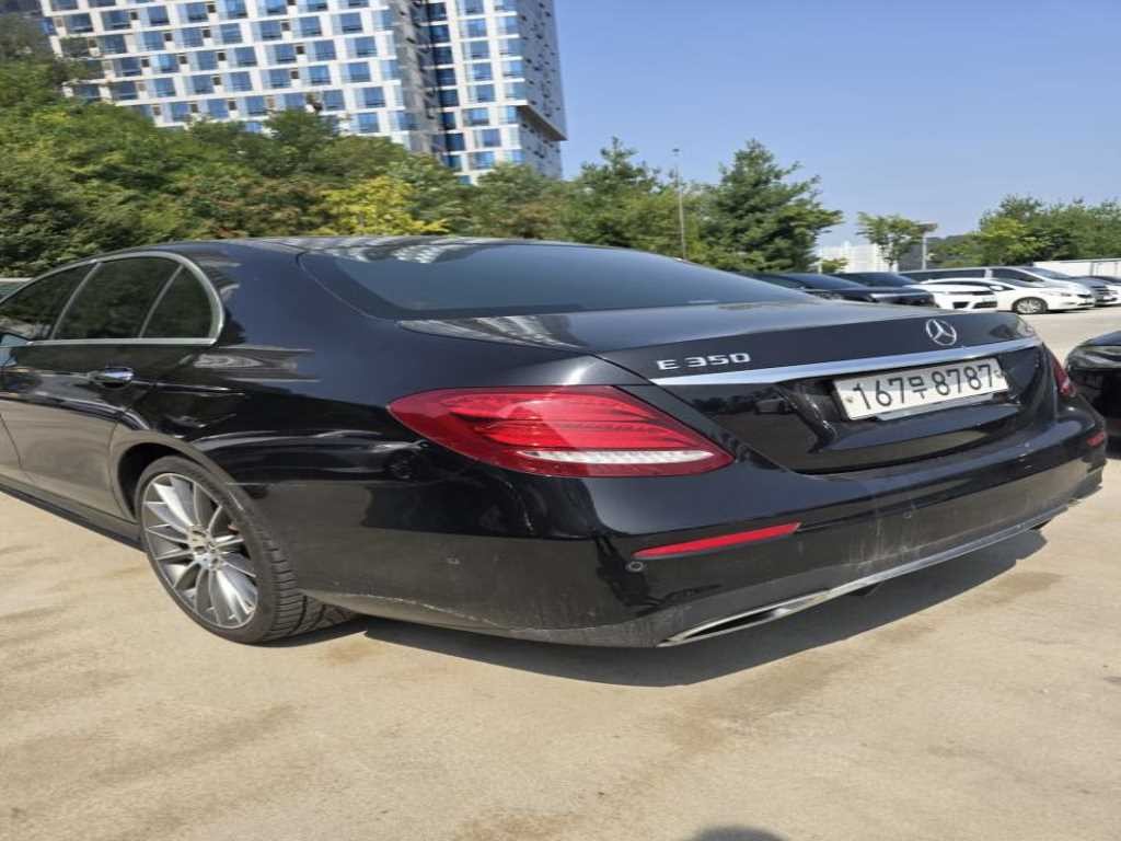 벤츠 E 클래스 E-클래스 W213 E350 4MATIC AMG LINE 이미지 6