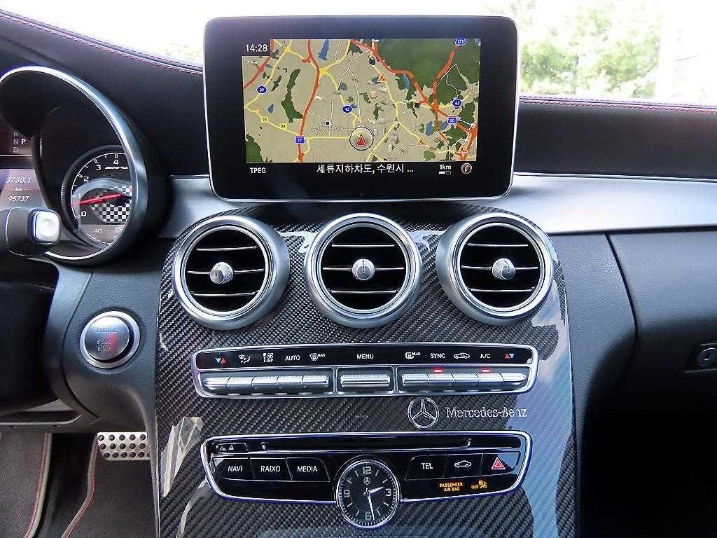 벤츠 C 클래스 C클래스 W205 C43 AMG 4MATIC 쿠페 이미지 14
