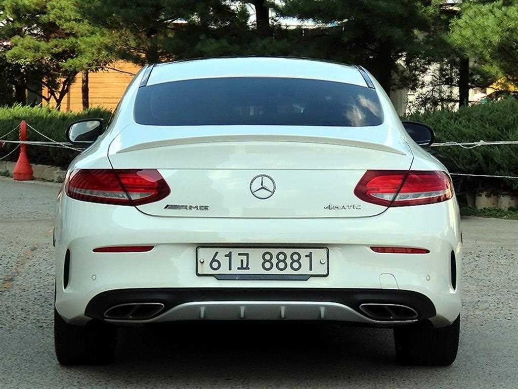벤츠 C 클래스 C클래스 W205 C43 AMG 4MATIC 쿠페 이미지 4