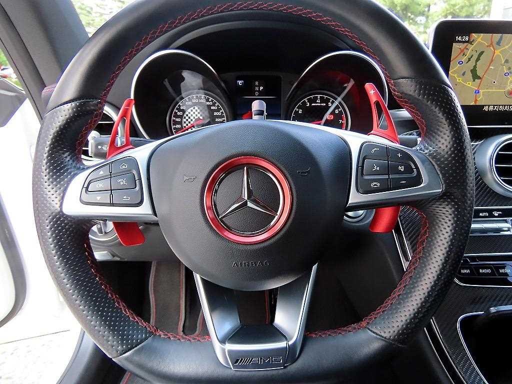 벤츠 C 클래스 C클래스 W205 C43 AMG 4MATIC 쿠페 이미지 8