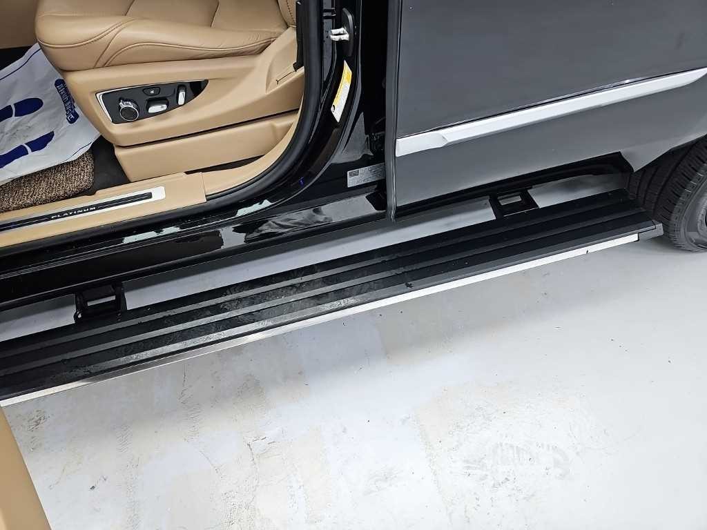 캐딜락 에스컬레이드 6.2 V8 플래티넘 이미지 13