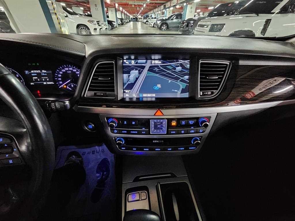 제네시스 G80 3.3 GDI AWD 프리미엄 럭셔리 이미지 16