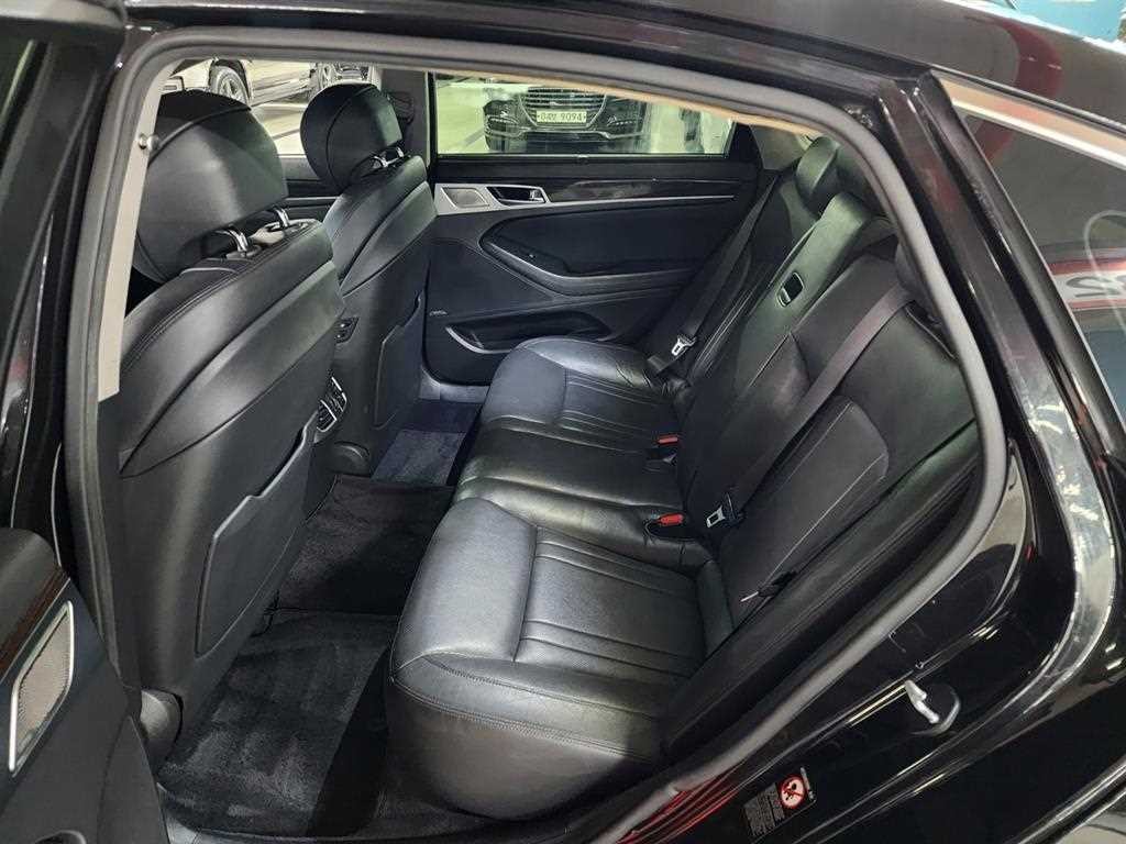 제네시스 G80 3.3 GDI AWD 프리미엄 럭셔리 이미지 8