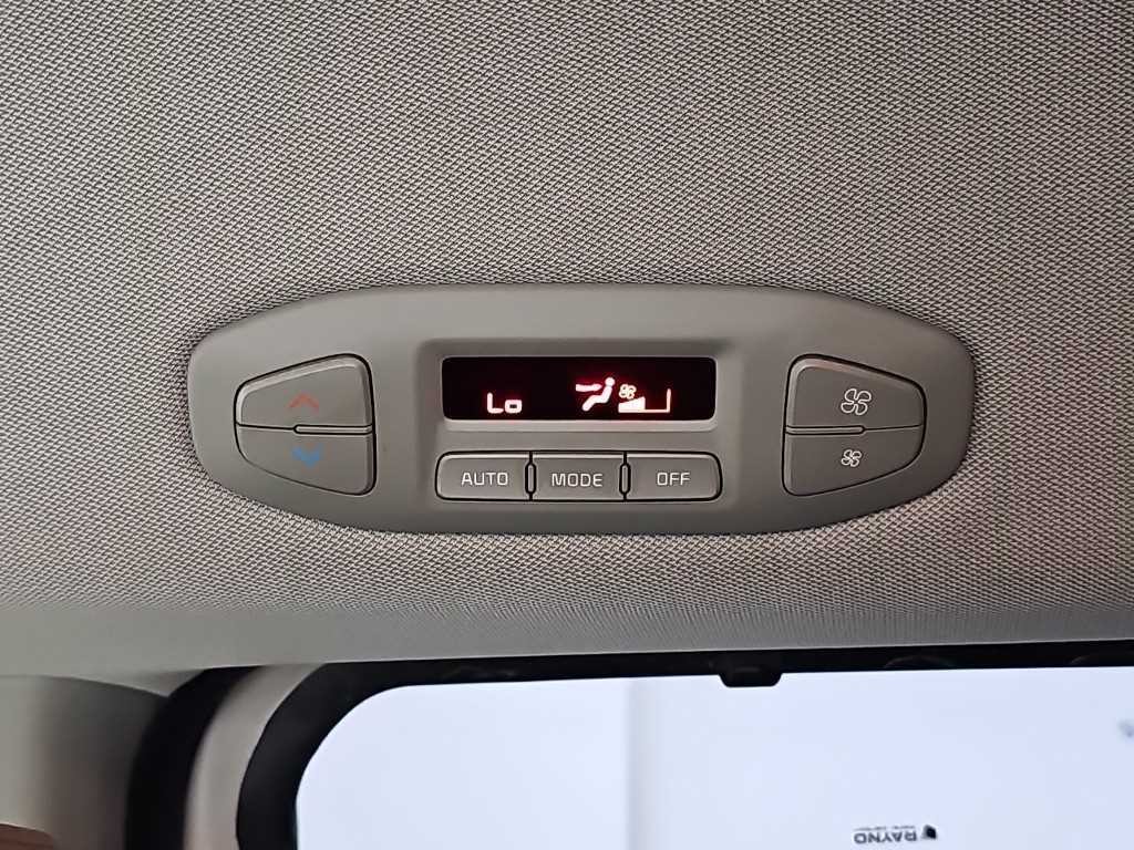 기아 카니발 더 뉴 카니발 디젤 9인승 프레스티지 이미지 13