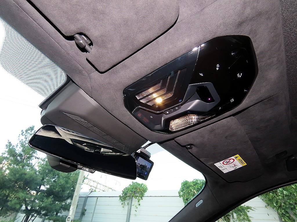 BMW i7 BMW i7 xDrive 60 M 스포츠 이그제큐티브 팩 이미지 13
