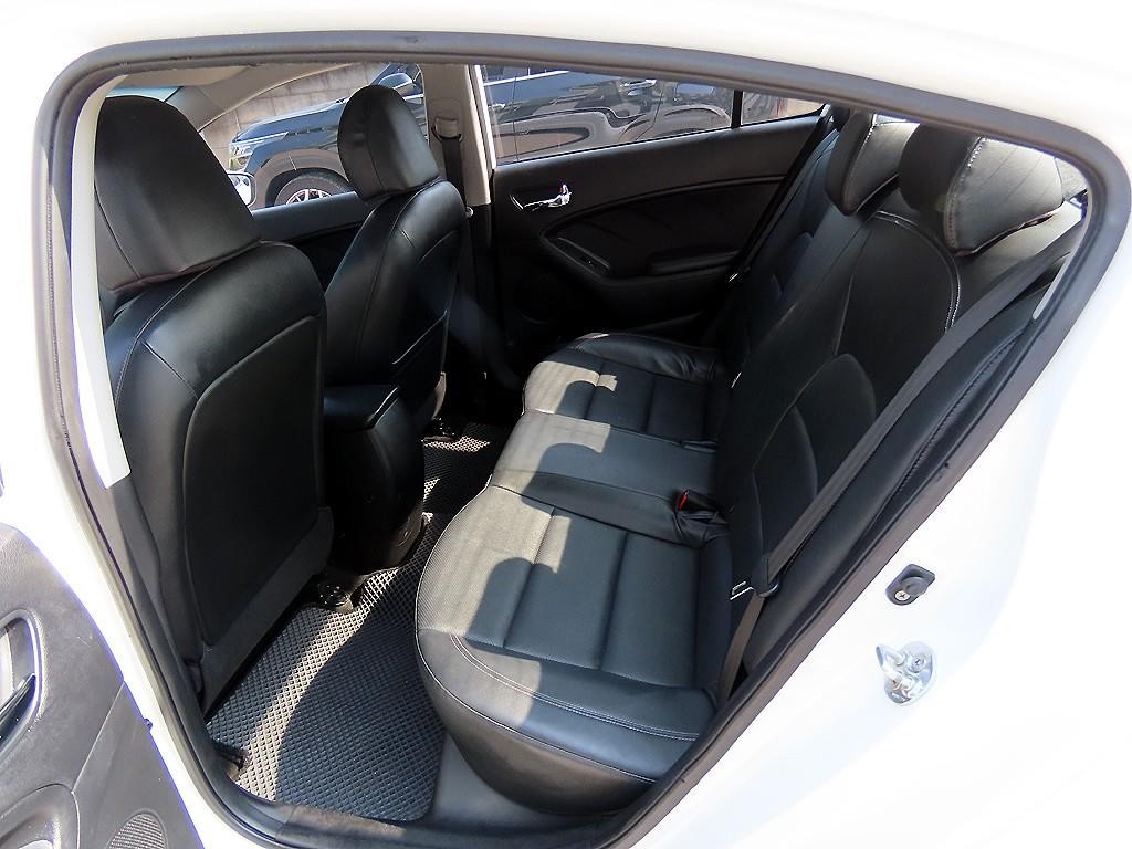 기아 K3 1.6 GDI 럭셔리 ECO PLUS 이미지 6