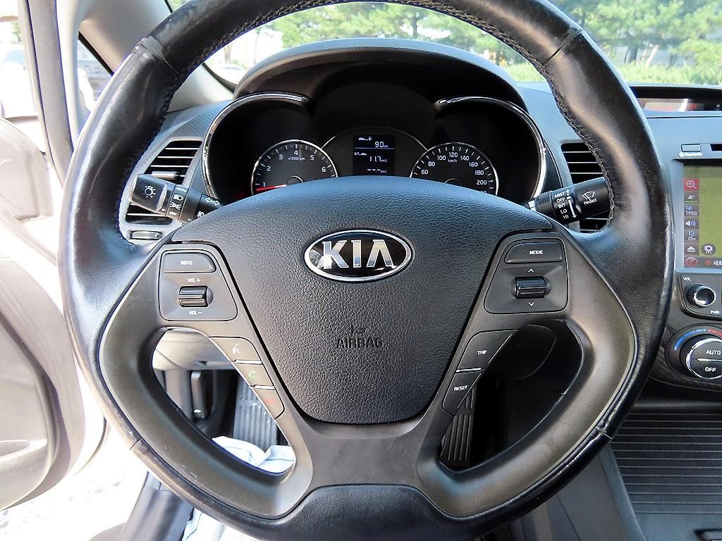 기아 K3 1.6 GDI 럭셔리 ECO PLUS 이미지 8