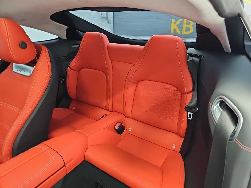 벤츠 AMG GT 55 4MATIC+ 쿠페 이미지 12