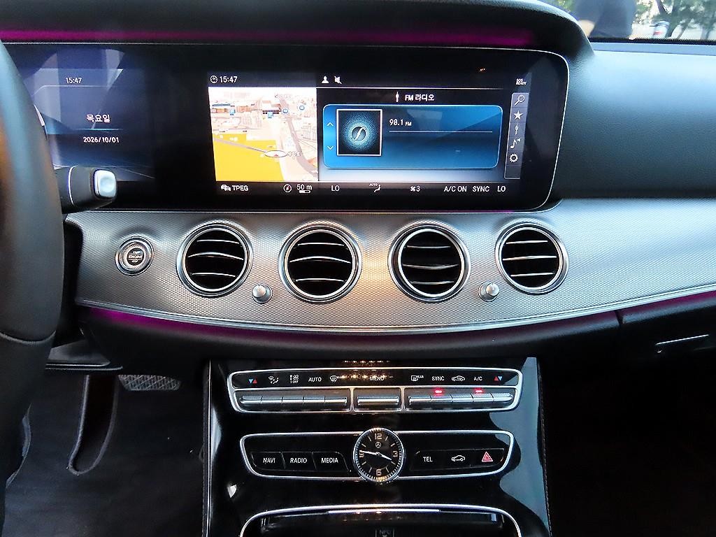 벤츠 E 클래스 E-클래스 W213 E300 AMG LINE 이미지 15