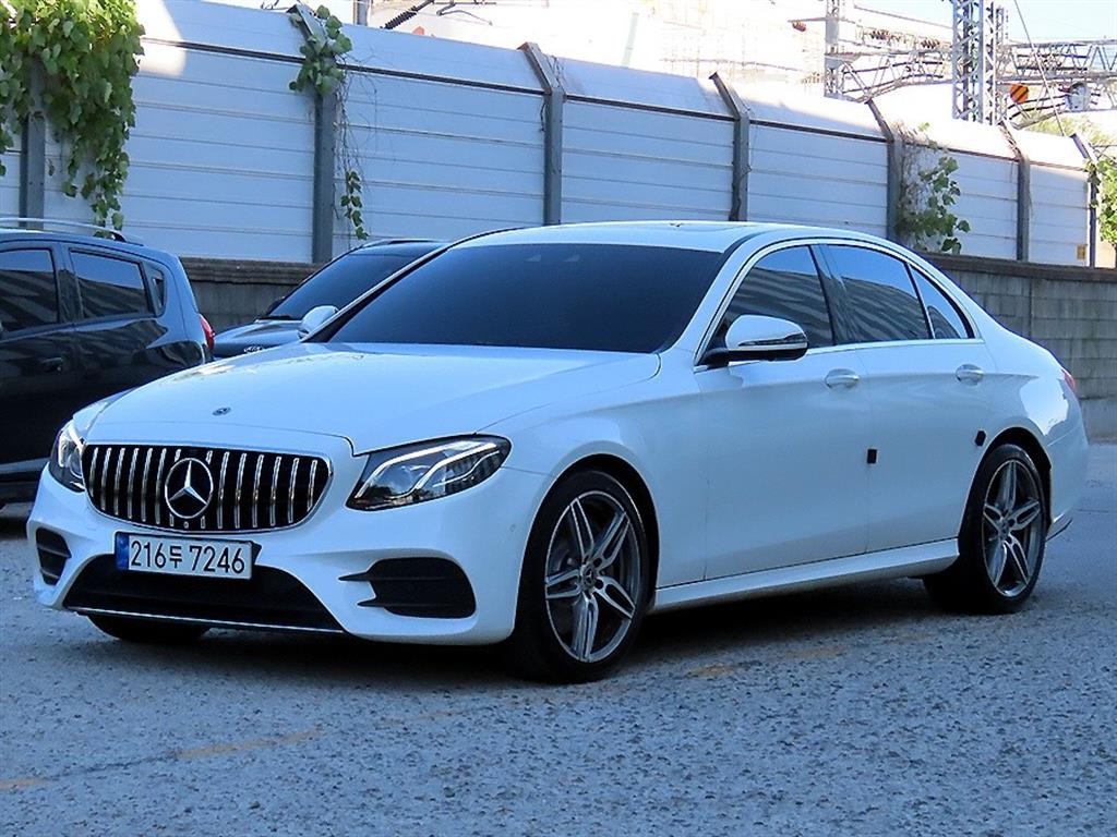 벤츠 E 클래스 E-클래스 W213 E300 AMG LINE 이미지 2