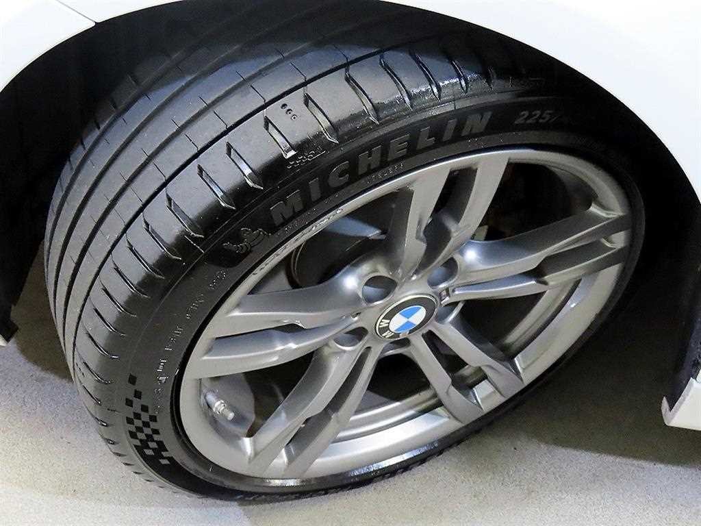 BMW 3시리즈 3시리즈 (F30) 320d M 스포츠 이미지 20