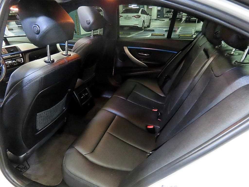 BMW 3시리즈 3시리즈 (F30) 320d M 스포츠 이미지 7