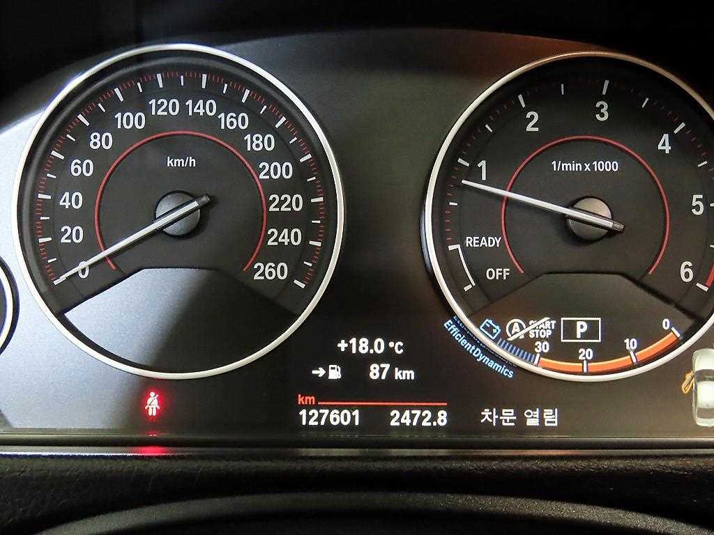 BMW 3시리즈 3시리즈 (F30) 320d M 스포츠 이미지 9