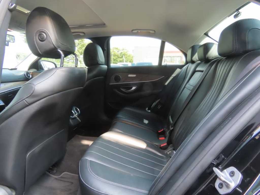 벤츠 E 클래스 E-클래스 W213 E220d 4MATIC 익스클루시브 이미지 8