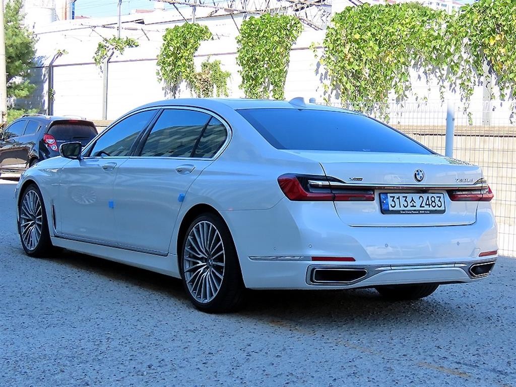 BMW 7시리즈 7시리즈 (G11) 730Ld xDrive 디자인 퓨어 엑설런스 이미지 3