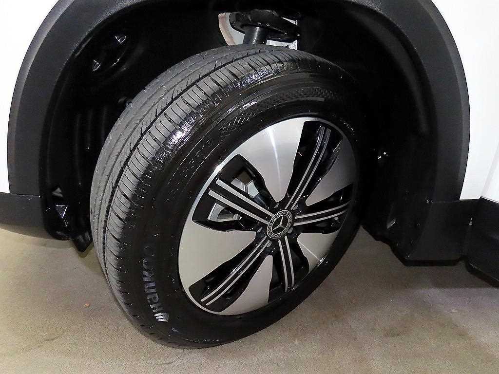 벤츠 EQB EQB (X243) EQB 300 4MATIC AMG 라인 이미지 20