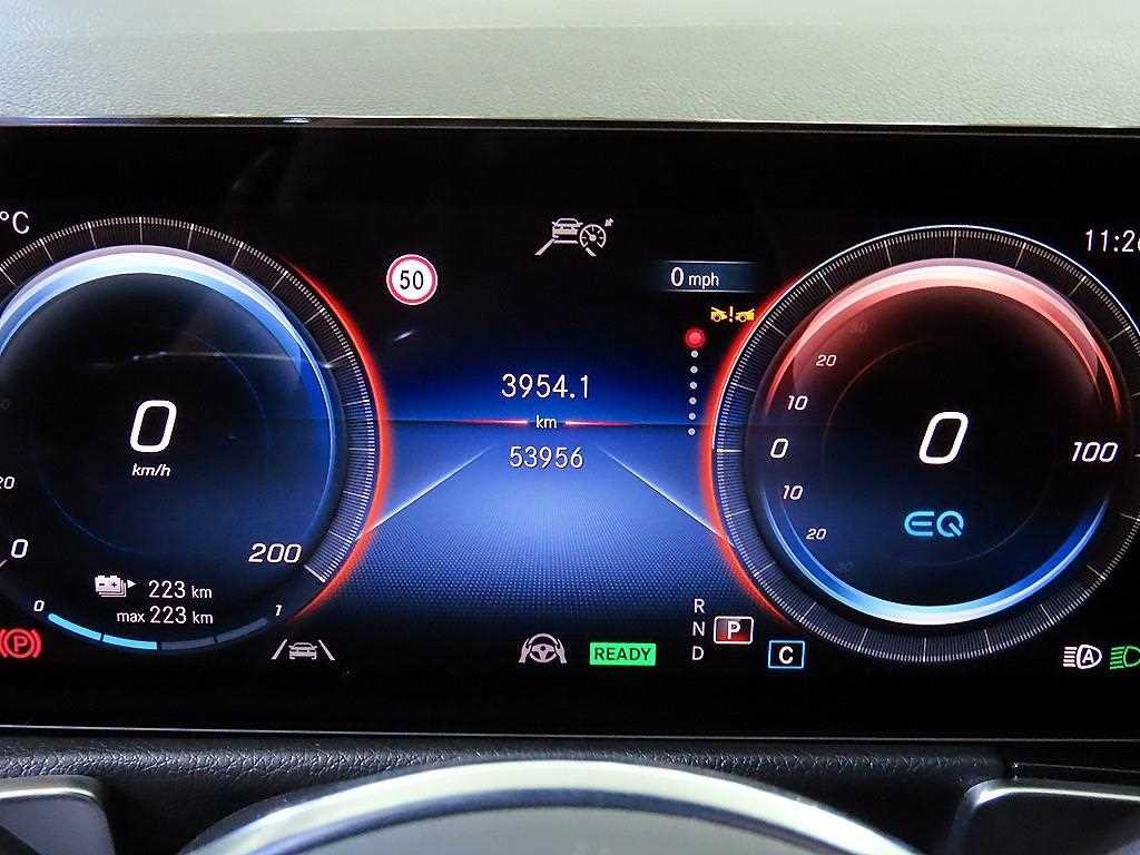 벤츠 EQB EQB (X243) EQB 300 4MATIC AMG 라인 이미지 9