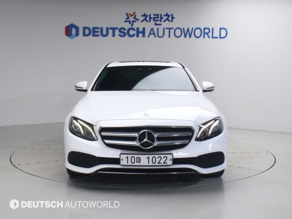 벤츠 E 클래스 E-클래스 W213 E200 아방가르드 이미지 1