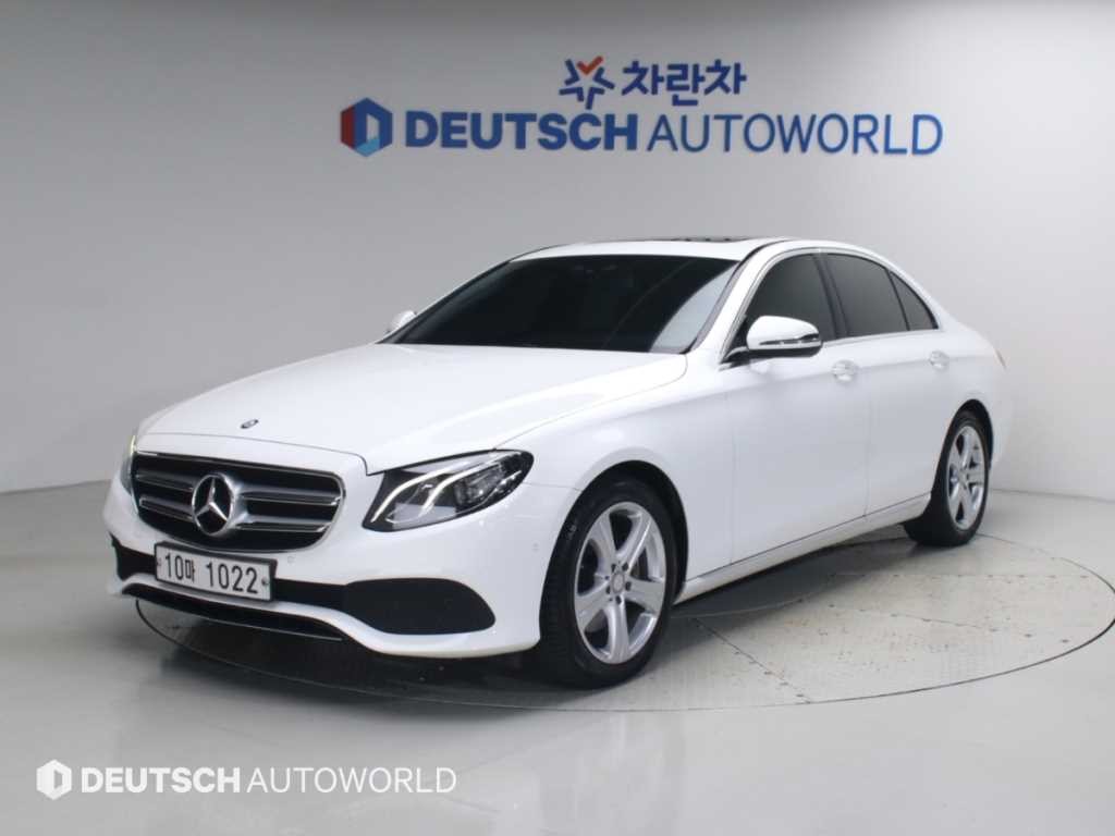 벤츠 E 클래스 E-클래스 W213 E200 아방가르드 이미지 2