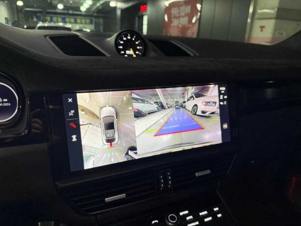 포르쉐 카이엔 카이엔(PO536) 4.0 터보 GT 쿠페 이미지 9