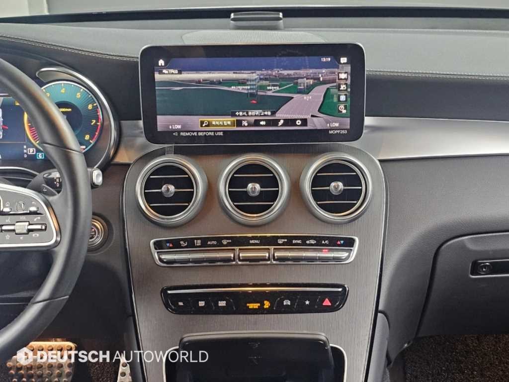 벤츠 GLC 클래스 GLC클래스 X253 GLC 300 4MATIC 쿠페 이미지 14