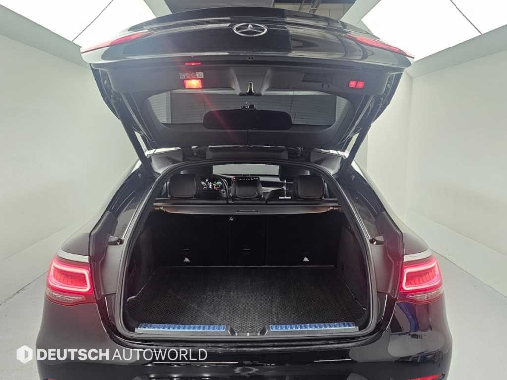 벤츠 GLC 클래스 GLC클래스 X253 GLC 300 4MATIC 쿠페 이미지 19