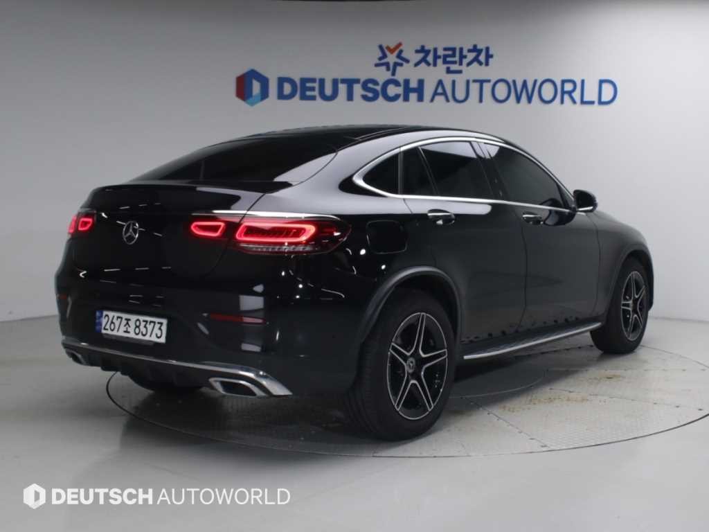 벤츠 GLC 클래스 GLC클래스 X253 GLC 300 4MATIC 쿠페 이미지 2