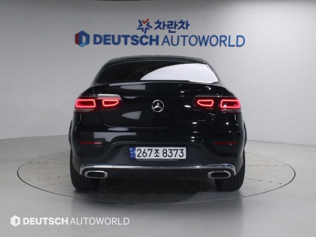 벤츠 GLC 클래스 GLC클래스 X253 GLC 300 4MATIC 쿠페 이미지 4