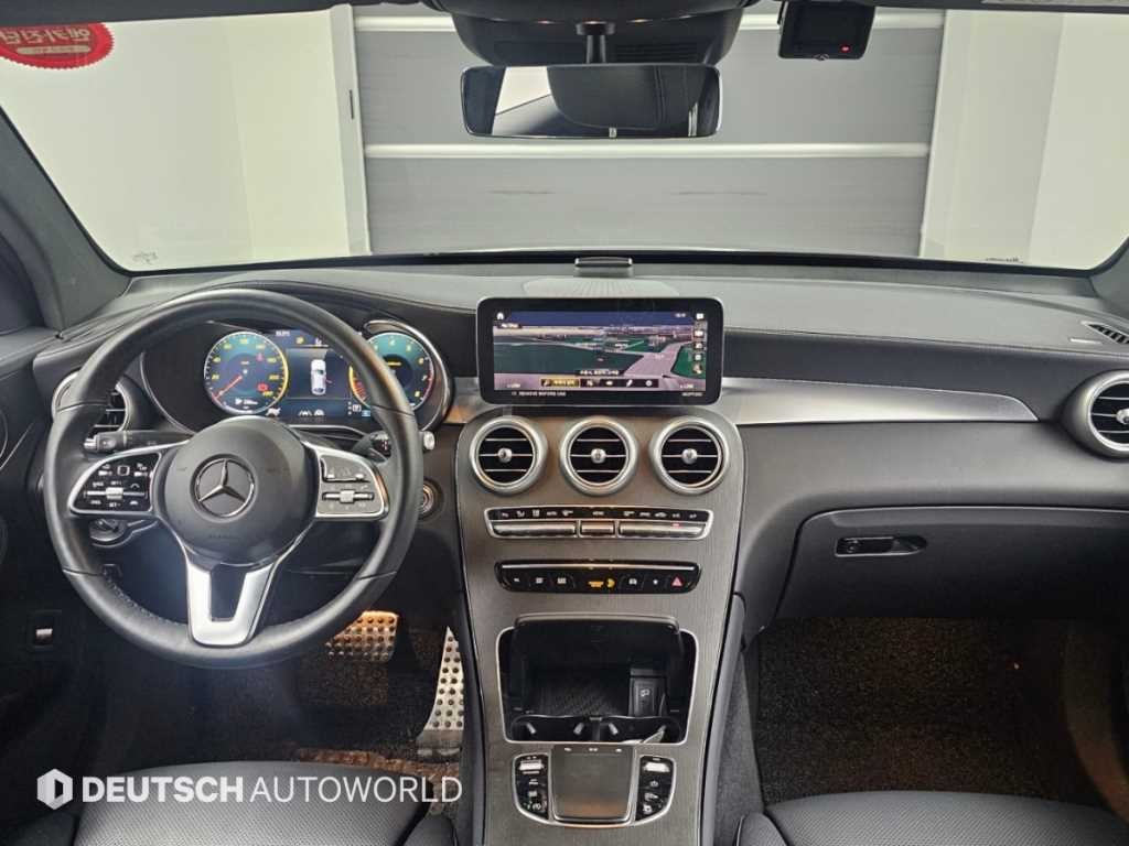 벤츠 GLC 클래스 GLC클래스 X253 GLC 300 4MATIC 쿠페 이미지 7