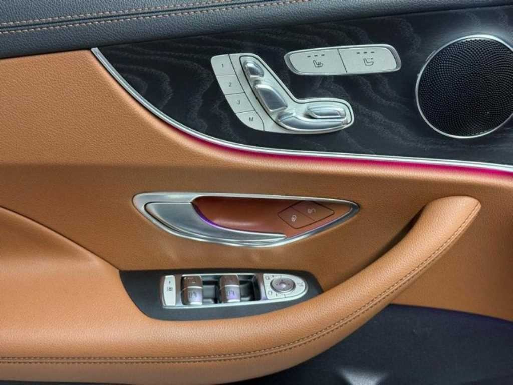 벤츠 E 클래스 E-클래스 W213 E220d 카브리올레 이미지 13