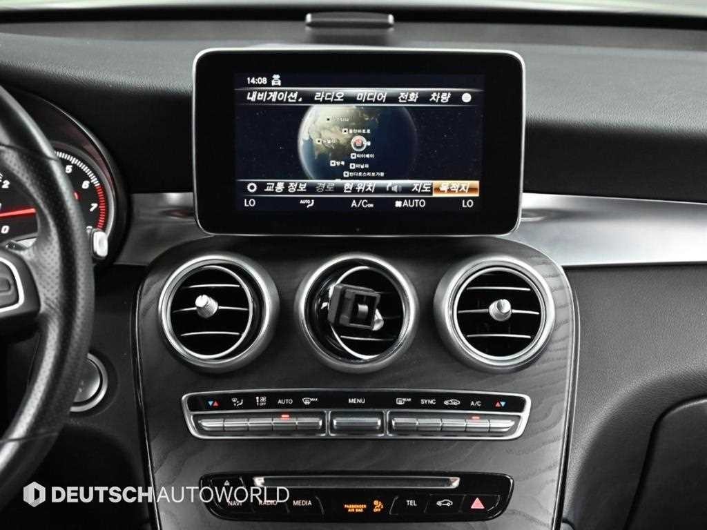 벤츠 GLC 클래스 GLC클래스 X253 GLC 300 4MATIC 쿠페 이미지 13