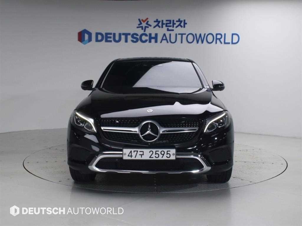 벤츠 GLC 클래스 GLC클래스 X253 GLC 300 4MATIC 쿠페 이미지 3