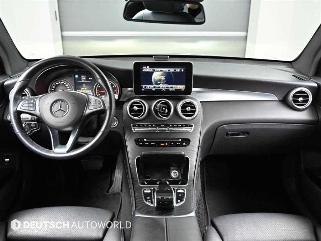 벤츠 GLC 클래스 GLC클래스 X253 GLC 300 4MATIC 쿠페 이미지 6