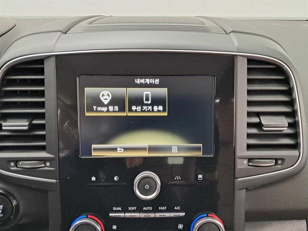 르노코리아(삼성) QM6 더뉴QM6 가솔린 2.0 GDe RE 2WD 이미지 9