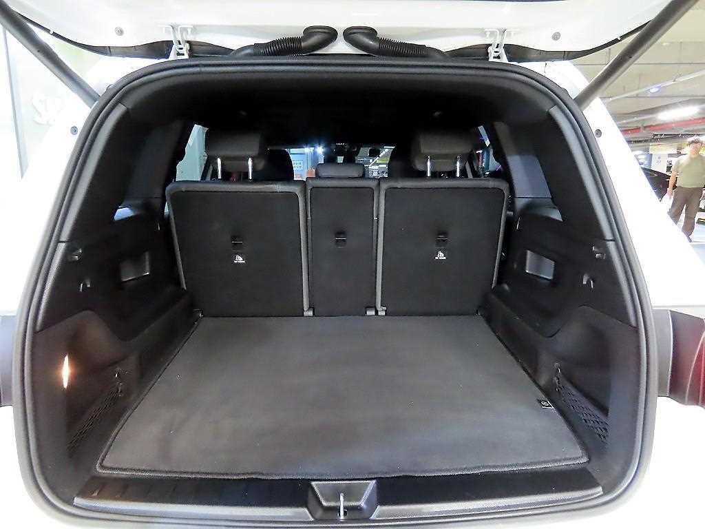 벤츠 EQB EQB (X243) EQB 300 4MATIC 이미지 16