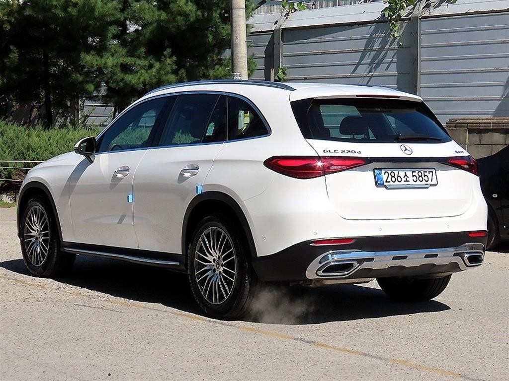 벤츠 GLC 클래스 GLC클래스 X254 GLC220 d 4MATIC 이미지 3