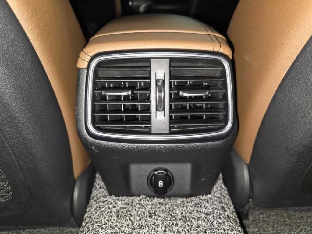 제네시스 G70 2.0T AWD 엘리트 이미지 11