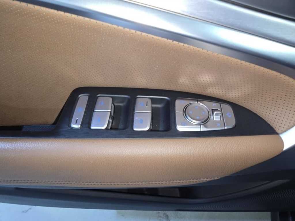 제네시스 G70 2.0T AWD 엘리트 이미지 12