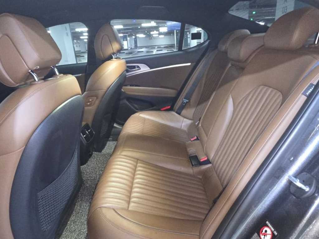 제네시스 G70 2.0T AWD 엘리트 이미지 8