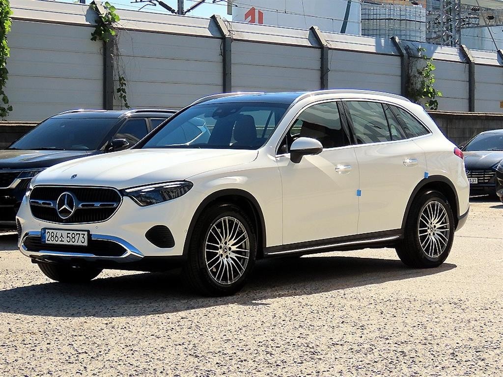 벤츠 GLC 클래스 GLC클래스 X254 GLC220 d 4MATIC 이미지 2