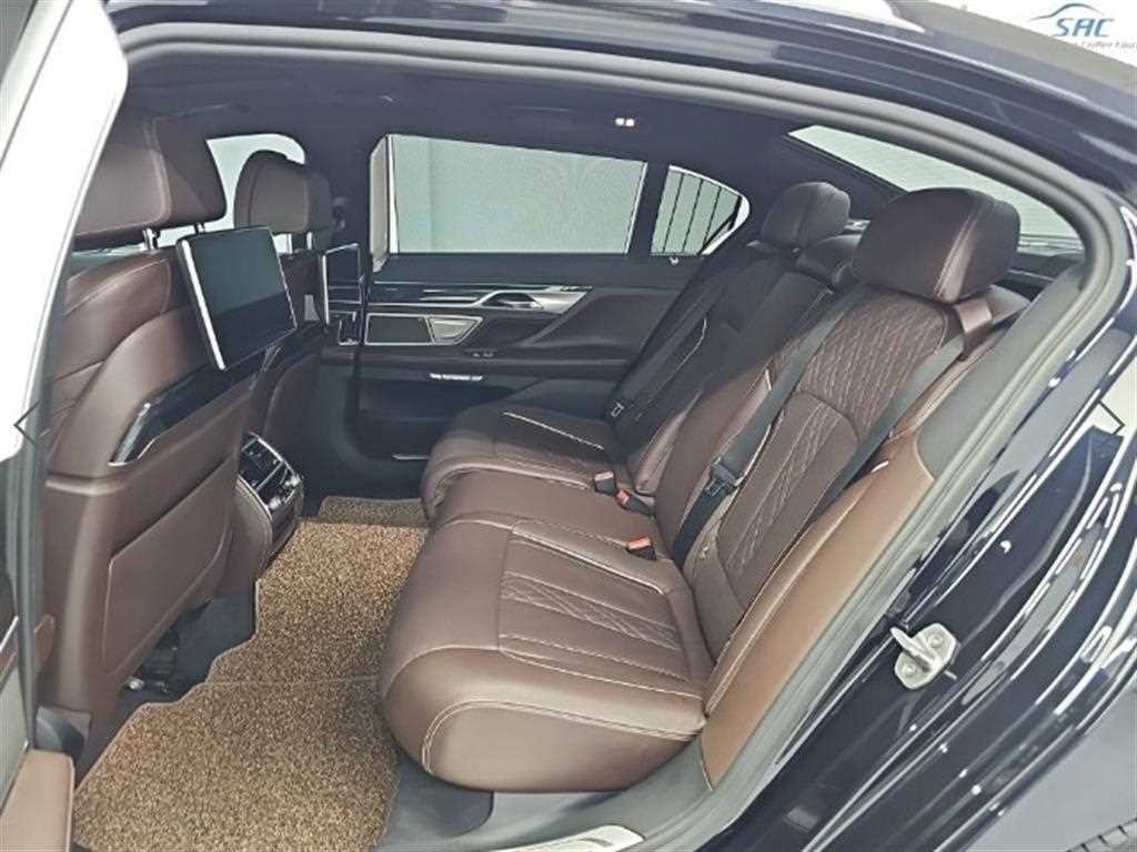BMW 7시리즈 7시리즈 (G11) 730Ld xDrive M 스포츠 이미지 12
